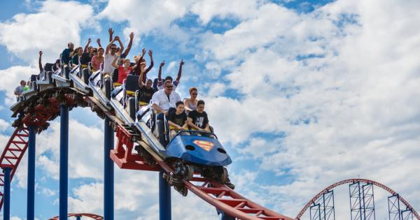 След като няколко пациенти му съобщават радостната новина че след