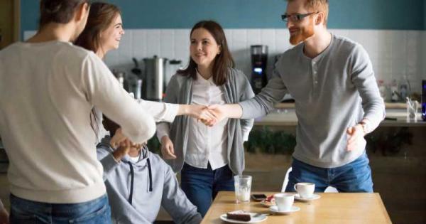 Когато се запознаем с някого първите 5 минути обикновено са