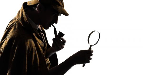 1 Един заможен човек живеел сам в голямо имение Тъй