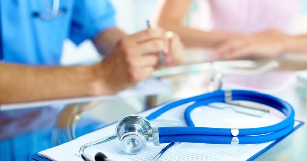 Известният специалист по онкологични заболявания Крис Стийл от британският онкологичен