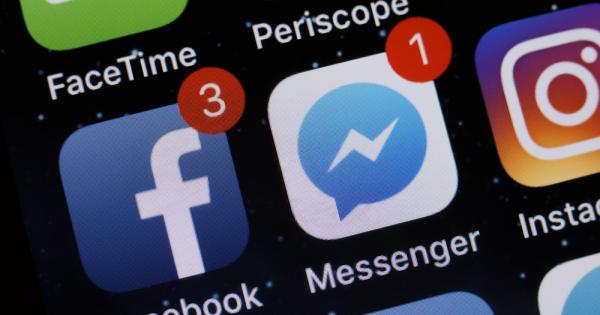 През пролета на тази година Facebook добави възможността да премахваме