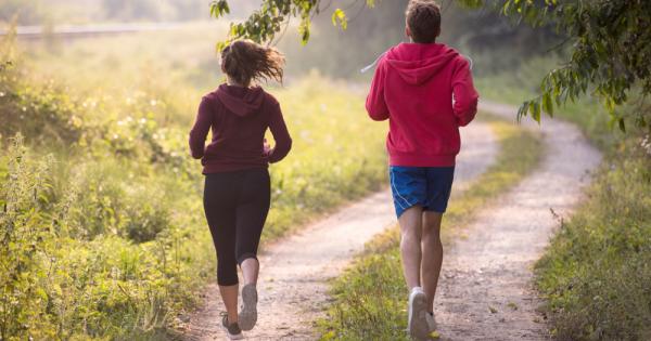 Дори само 10 минутна енергична разходка  седмично може да намали риска