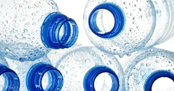 Огледайте се Пластмасата е навсякъде около вас В бутилката от