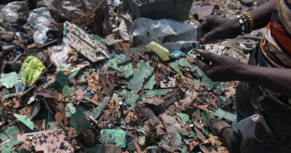 Докато западният консуматор с нетърпение чака последния писък в света