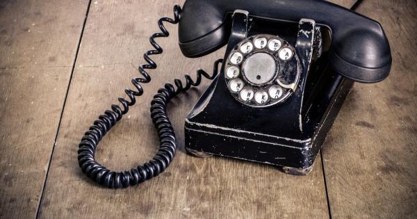 Ало Здравей миличко обажда се татко Мама близо до