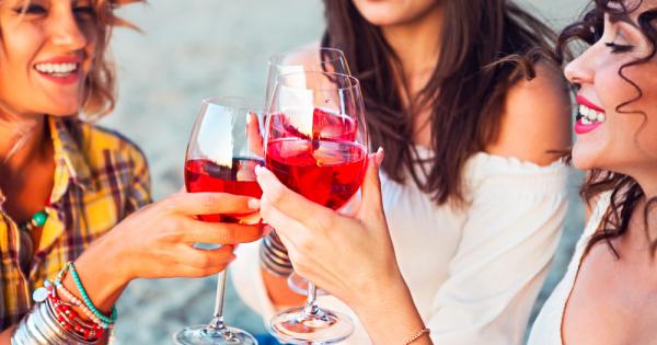 Коя жена не обича да излиза с приятелките си Ако