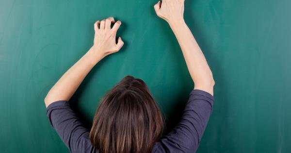 Много от нас помнят този отвратителен шум от детството си