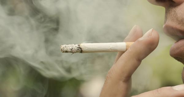 Дали някой ще започне да пуши зависи от социалното му