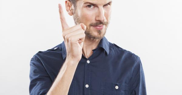 Да критикуваш по какъвто и да било начин е трудно