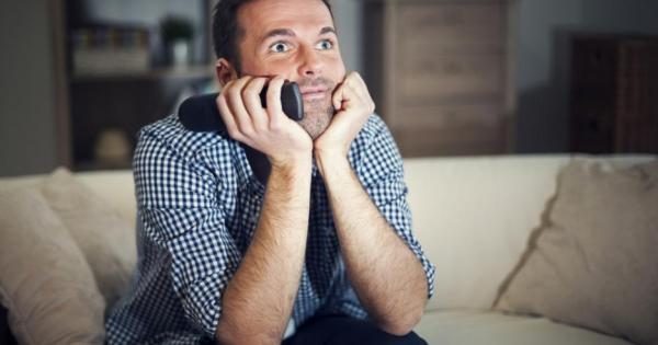 И двата пола топят калории гледайки телевизия но при мъжете