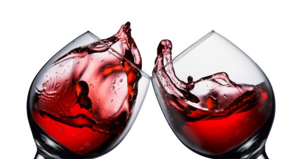 Умерената консумация на вино дава по добри шансове за дълъг живот