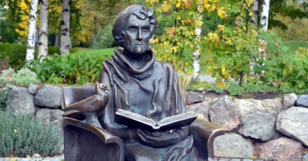 В това открито писмо Астрид Линдгрен отговаря на най често задаваните