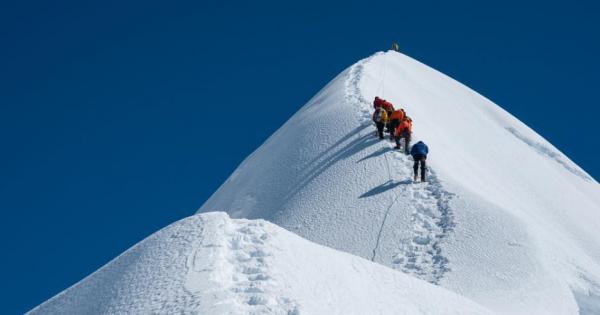 На тази дата роденият през 1943 г легендарен български алпинист