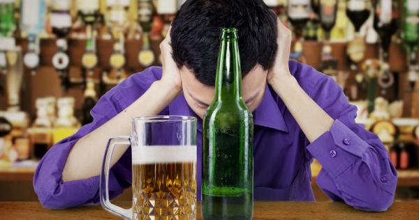 Това е вследствие от състояние наречено вродена непоносимост към алкохола