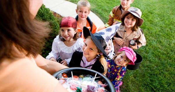 Пълните шепи с бонбони са по вкусни когато сладката награда е