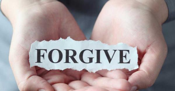 Миналото няма сила върху настоящия момент припомня Екхарт Толe Всеки акт