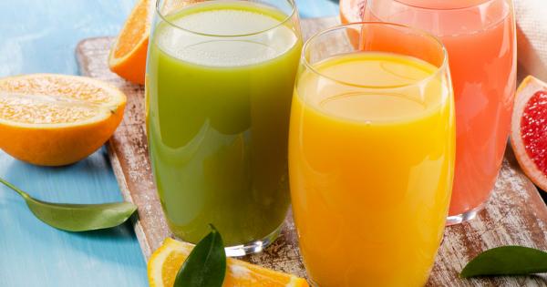 Учени от Института по интегративна геномика Люис Сиглер влизащ в