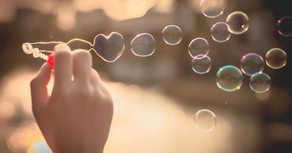 Познати са ви пеперудките в стомаха нали Изглежда че любовта