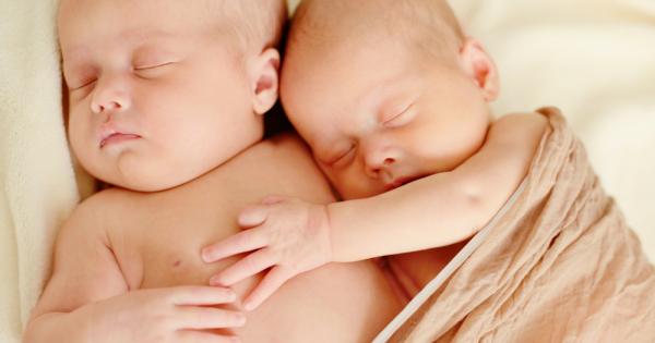 Рядко една прегръдка успява да промени света В случая с