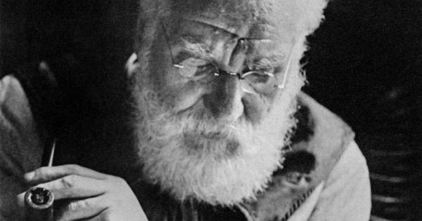 Александър Греъм Бел остава в историята като изобретателят на първия