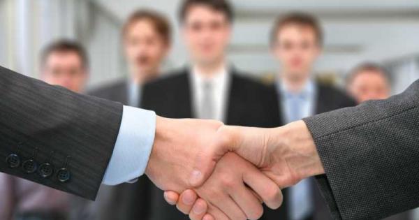 Лондонската стартъп компанията Smarkets позволява на своите служителите сами да