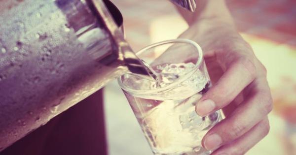 Съвременното поколение е научено да пие вода Все по често по
