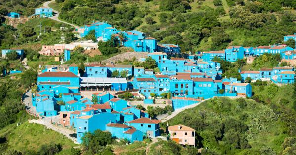 Отдавна отдавна навътре в гората било сгушено село в което