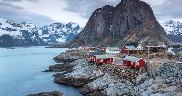 Кралство Норвегия е конституционна монархия в Северна Европа която заема