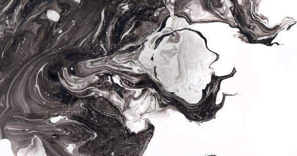 Учени създадоха ново мастило за татуировки което променя цвета си