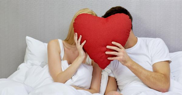 Защото като те гледам как ядеш като те гледам как