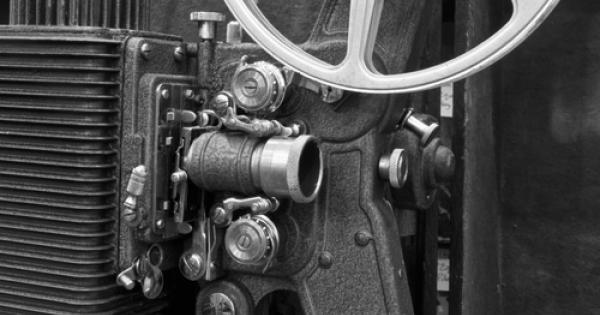 Към началото на миналия век филмите едва започват да се