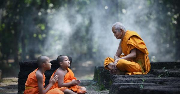 Един ден учителят попитал учениците си Защо хората повишават