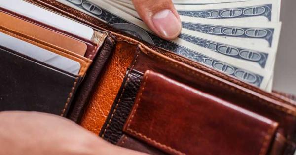 Мамо купи ми Този възглас кънти и вкъщи и в