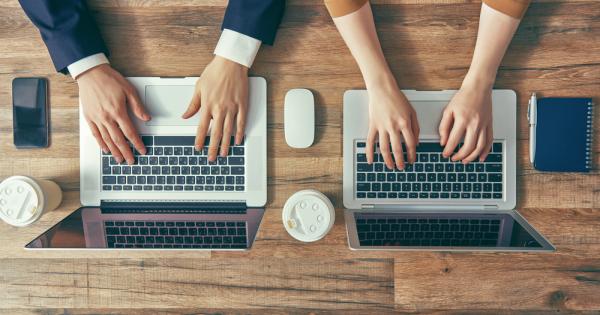 1 Какво е HTML а програмен език за Windows
б приложение за