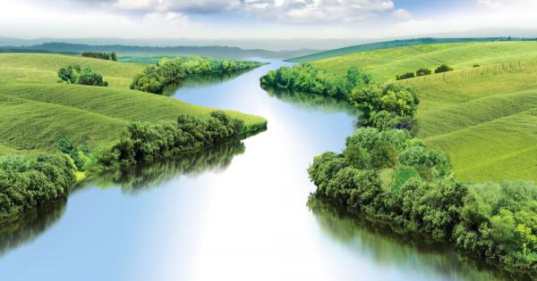 На един бряг имаме майка с две дъщери баща с