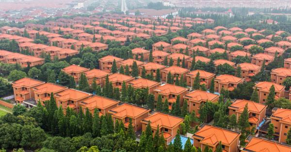 Хуаси е най богатото селище в Китай Основано е от Ву