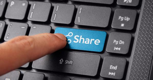 Ново изследване установи че хората които редовно постват във Фейсбук