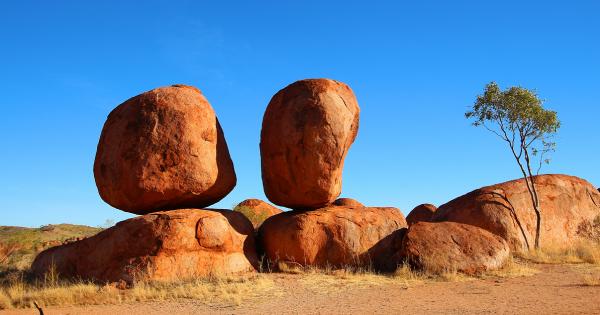 Това натрупване от масивни гранитни скали е известно като Дяволските