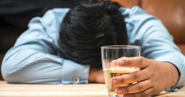 На следващата планета живееше един пияница Това посещение беше много