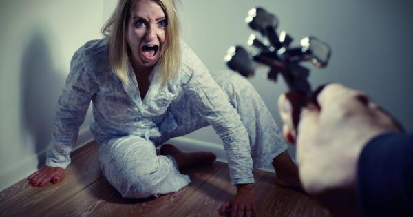 Отец Малаки Мартин който вдъхнови създаването на култовия филм Екзорсистът