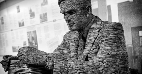 На 23 юни 1912 г в Лондон се ражда Алън