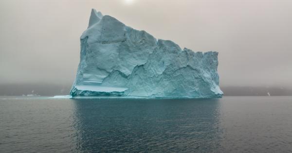 Гигантски айсберг се отцепи от Антарктика и по специално от голяма цепнатина