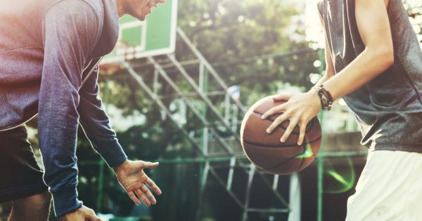 Който на млади години се движи и е физически активен