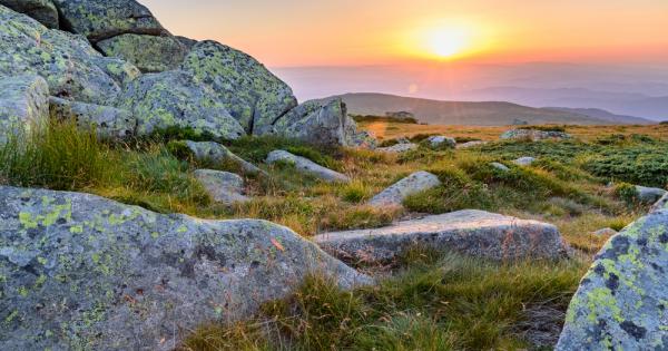 Предисторията на организирания туризъм в България е свързана с пътувания