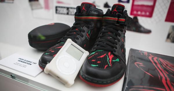 На 23 октомври 2001 г точно преди 21 години