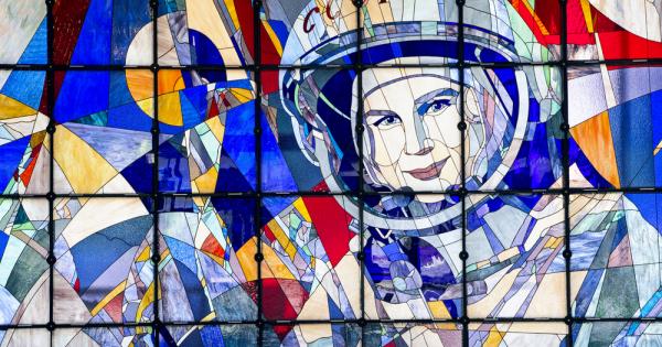 На 16 юни 1963 г Валентина Терешкова става първата жена