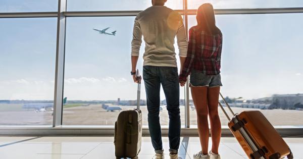 Ръчният багаж когато летите със самолет е нещото без което