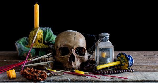 Суеверните ритуали като чукането на дърво или хвърлянето на сол