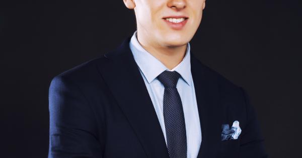 Хората с по тесни лица предизвикват повече доверие Това показва проучване