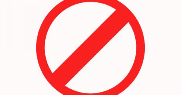 Моля събувайте обувките си само ако служителят на летището го